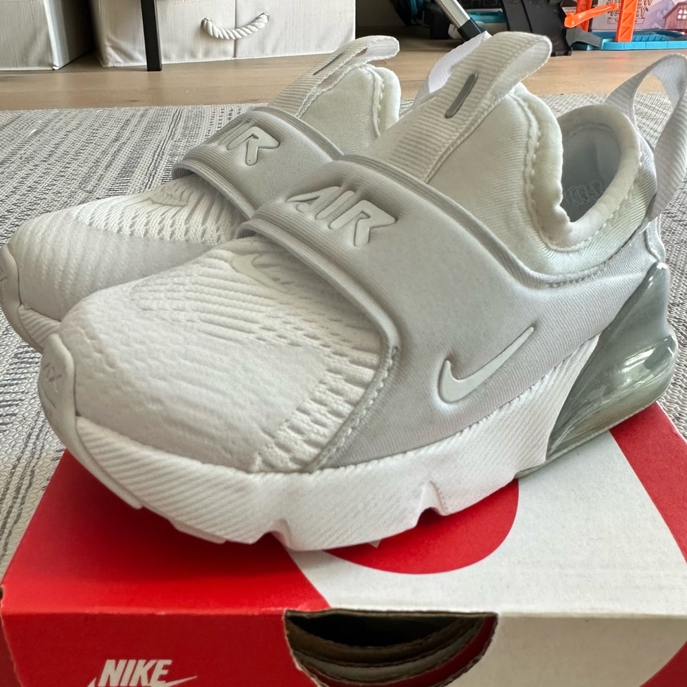 Nike Kids Air Max 270 Extreme | White/Metallic | 9cToddler